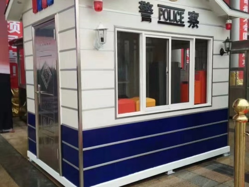 警用崗?fù)?4